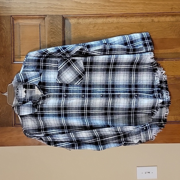 Hem & Thread Tops - Boutique shirt